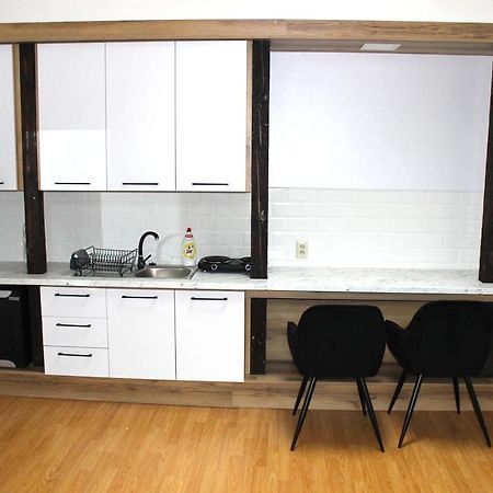 Krasny Priestranny Slnecny Apartman V Centre Mesta Trencin Luaran gambar